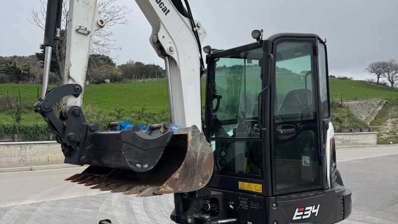 OmecoHub - BOBCAT E34